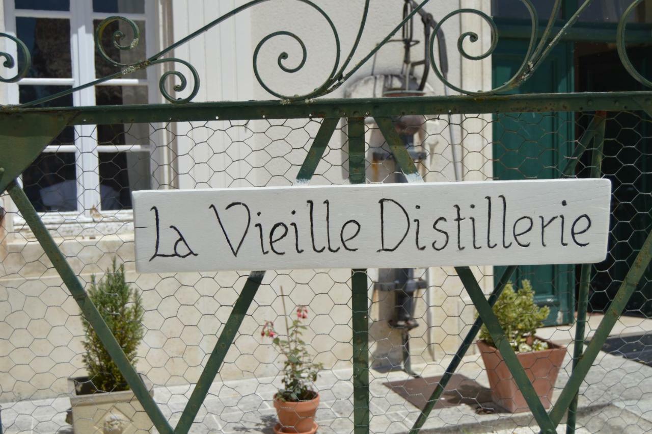 La Vieille Distillerie Le Tâtre Exterior foto